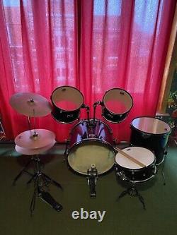 Drumtech Drum Kit (Musical Instrument)