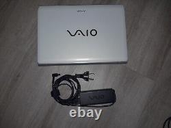 VAIO 13.3 inch I3 SSD 500GB 8GB GT 310M (new battery+ssd)(reader/writer)