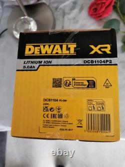 DeWalt Pack 2 batteries XR 18V 5Ah Li-Ion + chargeur DCB1104P2-QW