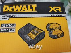 DeWalt Pack 2 batteries XR 18V 5Ah Li-Ion + chargeur DCB1104P2-QW