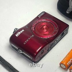 Nikon COOLPIX L30 Digital Camera Red + Battery + Case Lowerpro Very Good